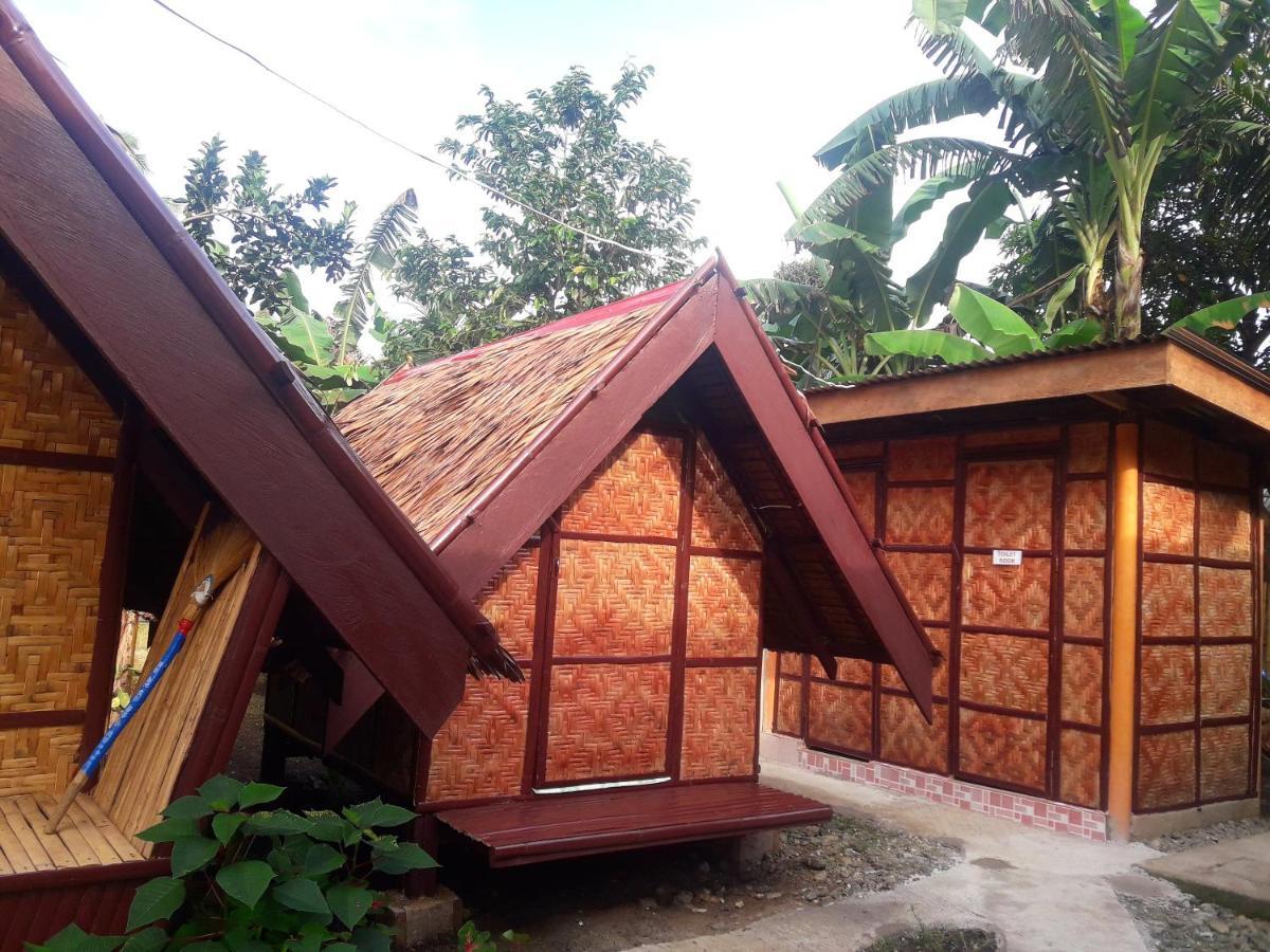 Lhoyjean Garden Hostel Batuan エクステリア 写真