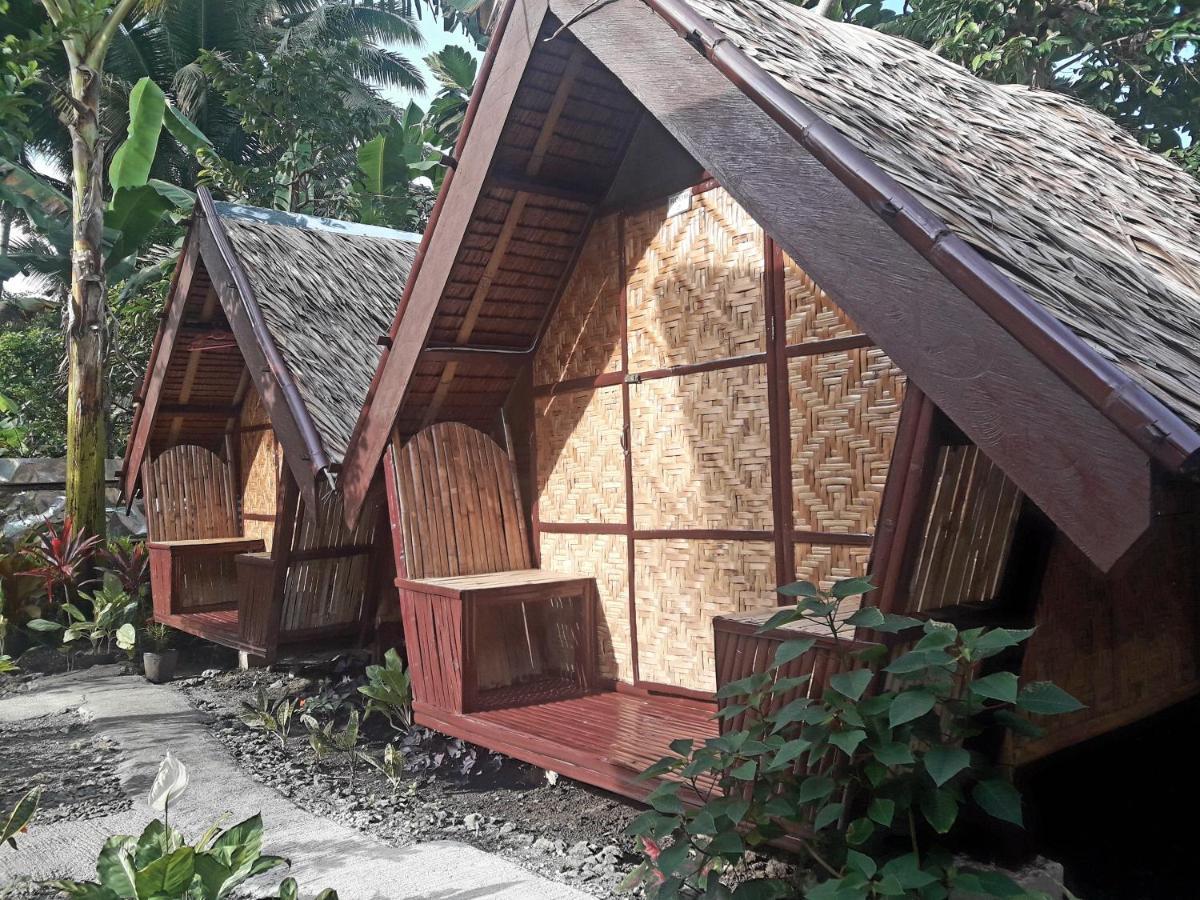 Lhoyjean Garden Hostel Batuan エクステリア 写真
