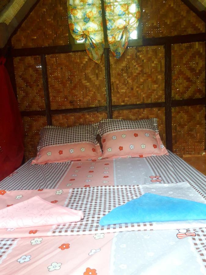 Lhoyjean Garden Hostel Batuan エクステリア 写真