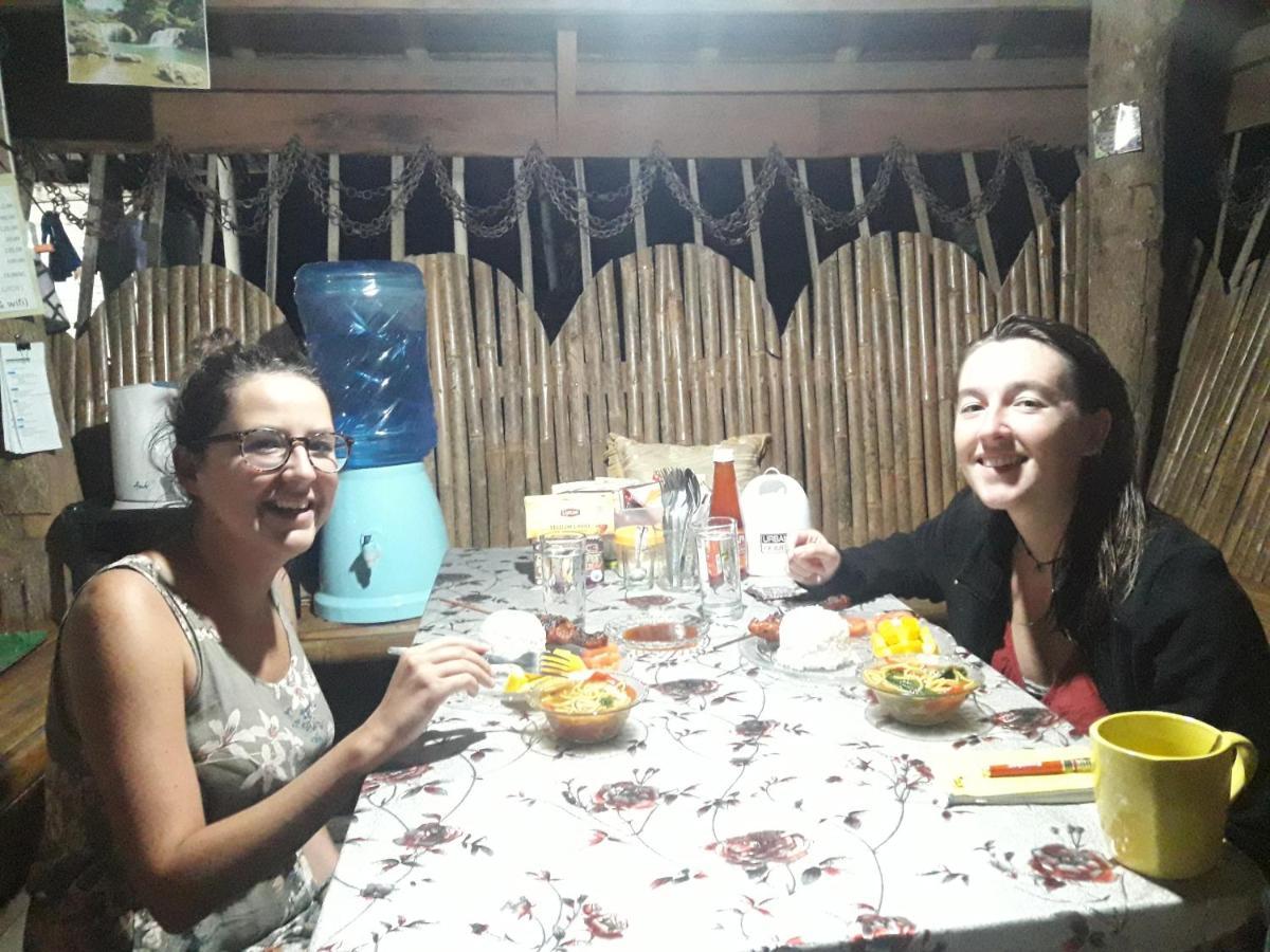 Lhoyjean Garden Hostel Batuan エクステリア 写真