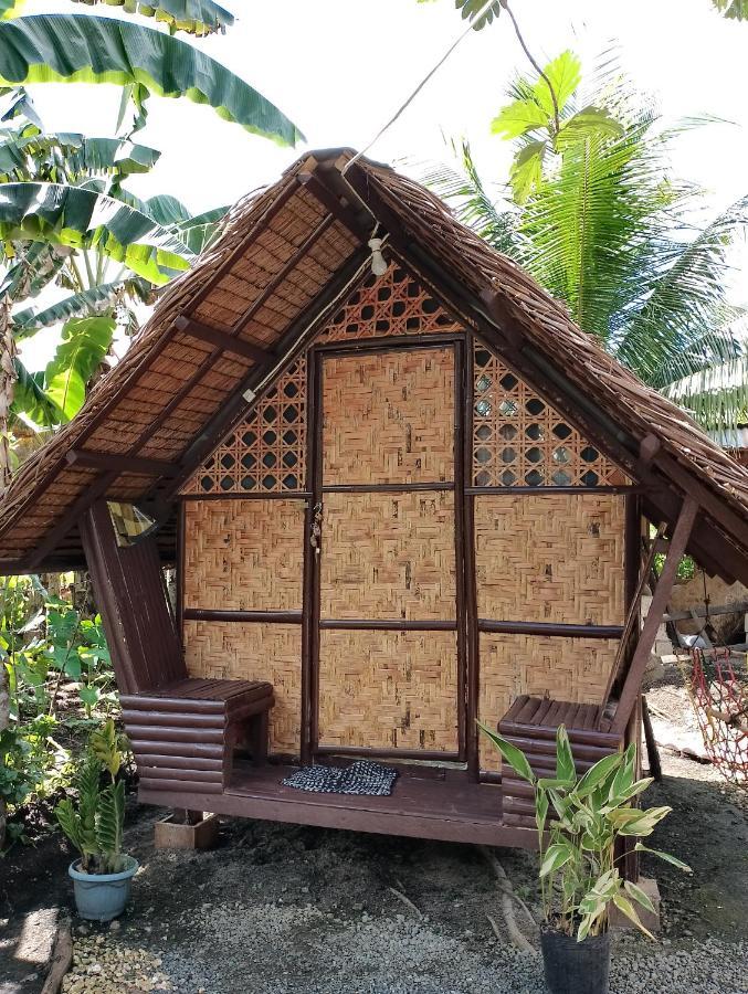 Lhoyjean Garden Hostel Batuan エクステリア 写真