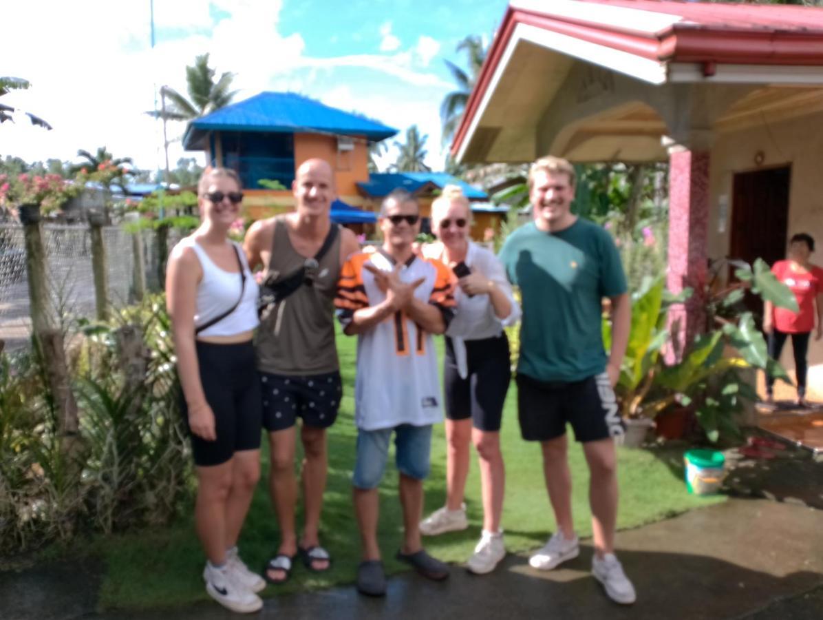 Lhoyjean Garden Hostel Batuan エクステリア 写真